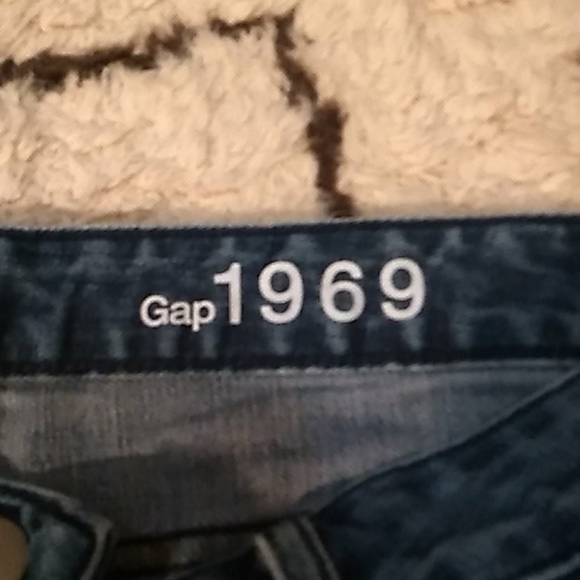 Gap short - Picture 3 of 4